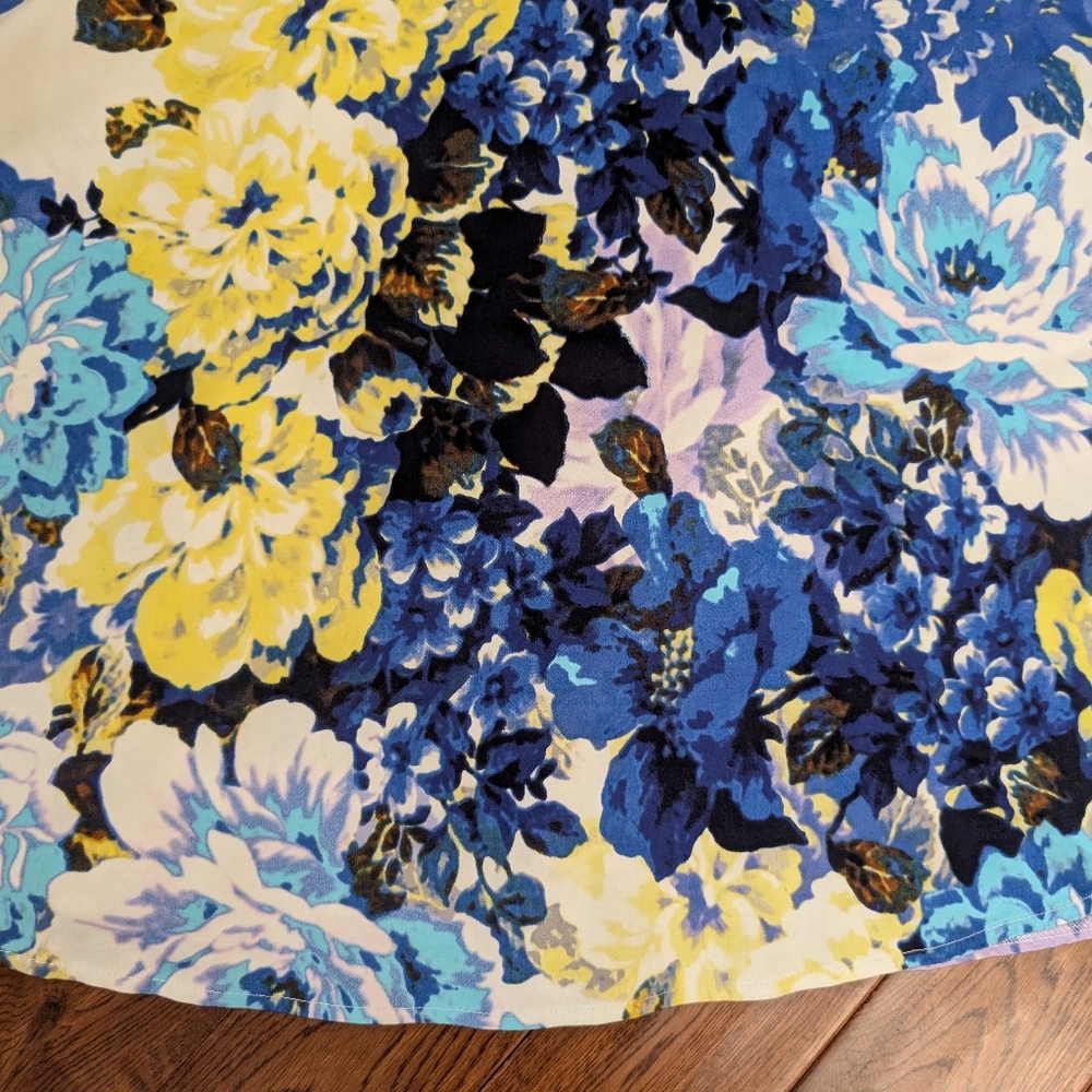 EUC New York & Company Sleeveless Bold Floral Flare Dress Cutout Back Zip Sz 2 - Picture 4 of 12